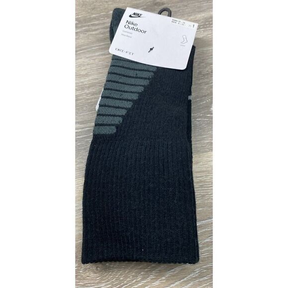 Nike Outdoor Cushioned Wool Blend Socks Black Men's Size Large 8-12 DQ6450-010 5 - Picture 1 of 5